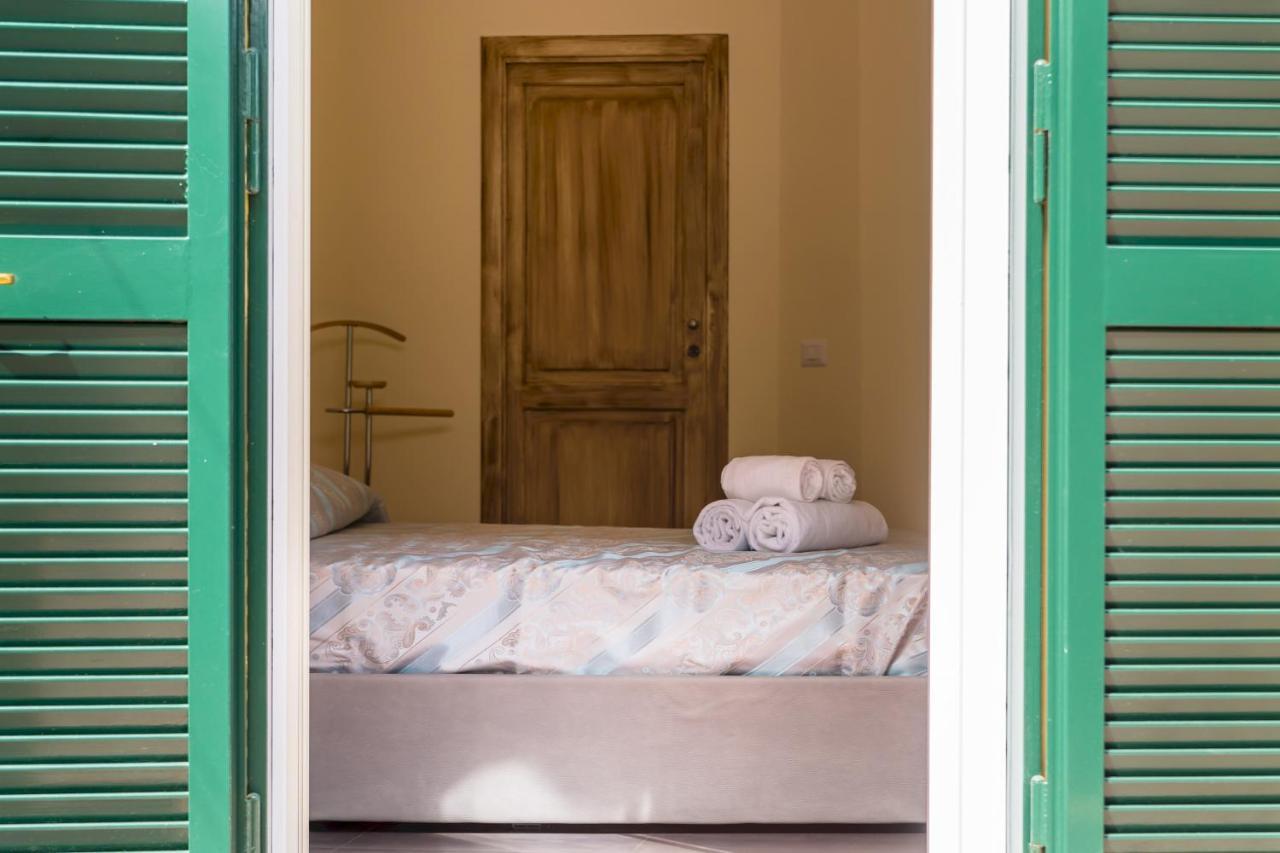 Villa Dolcevita With Parking By Napoliapartments Extérieur photo